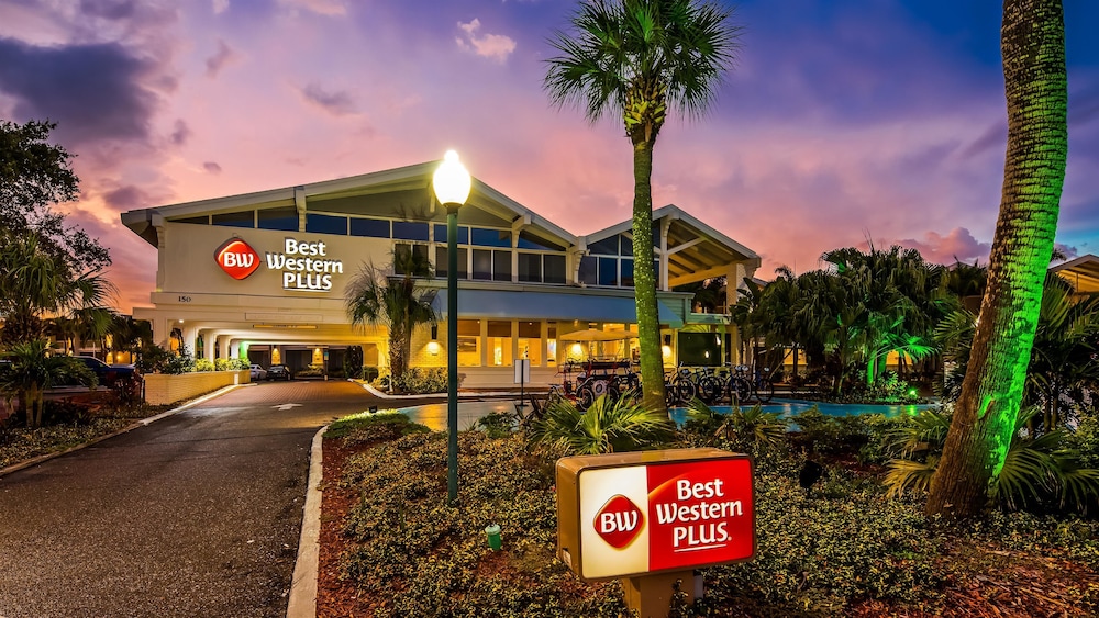 Best Western Plus Yacht Harbor Inn 1/42