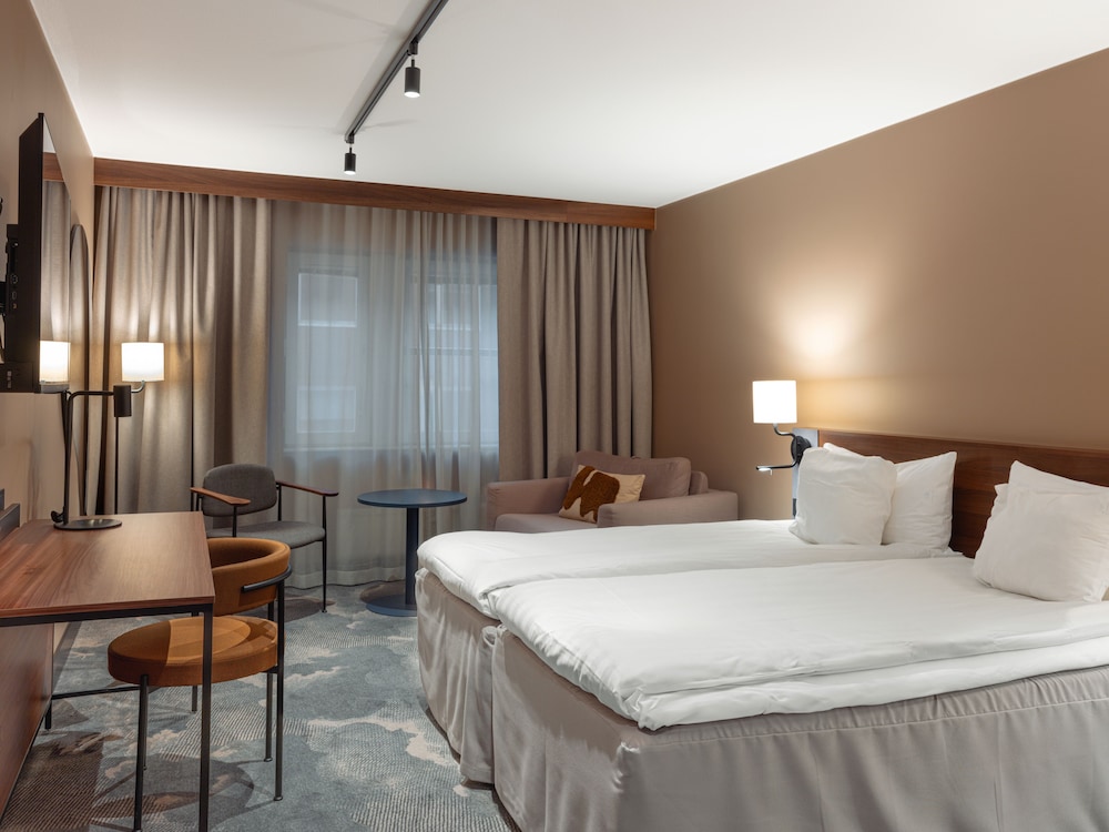 Standard, Twin Beds