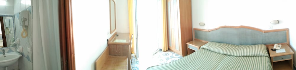 Hotel Terme Tramonto d oro 33/50