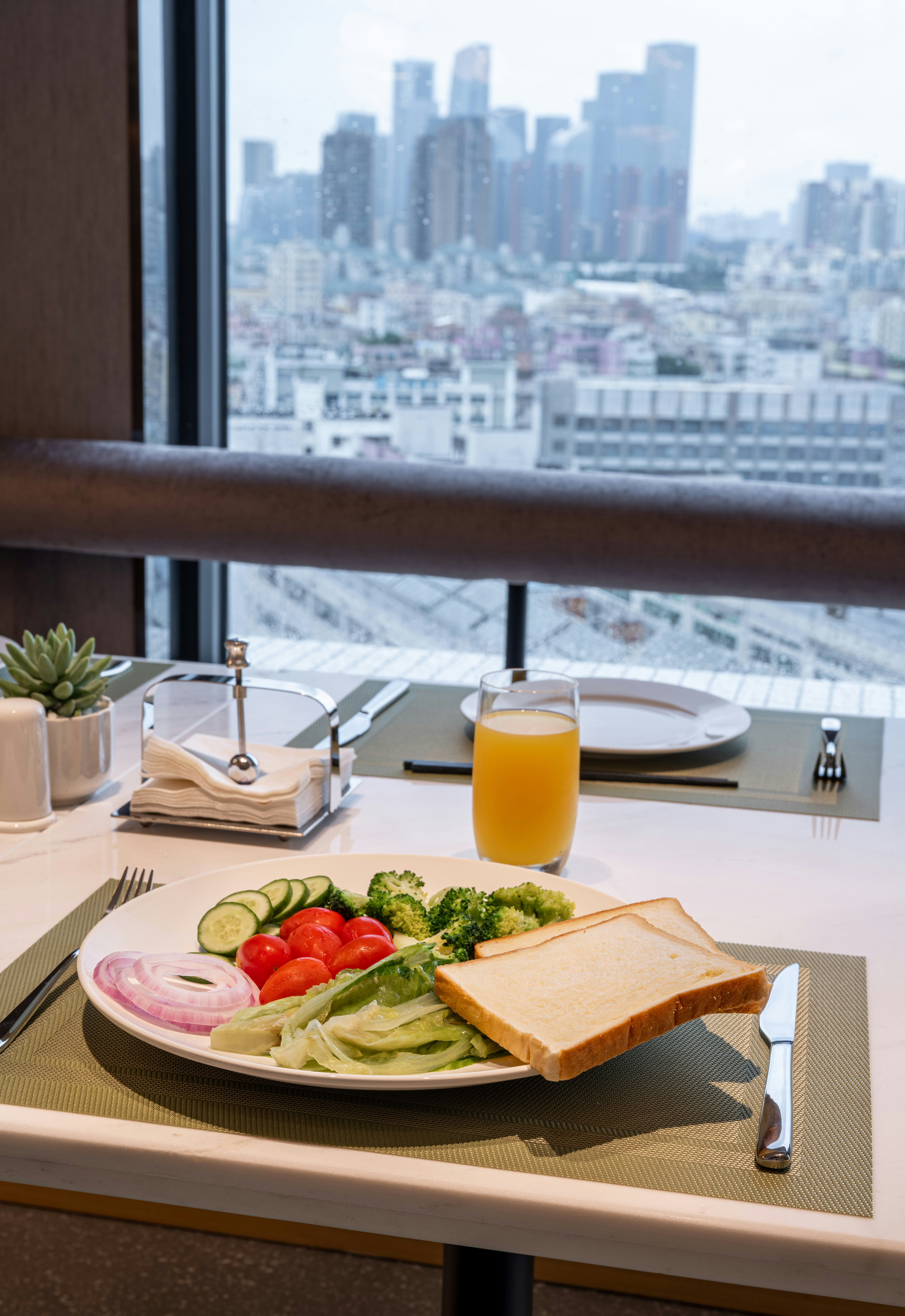 Hilton Garden Inn Shenzhen Nanshan Avenue 30/50