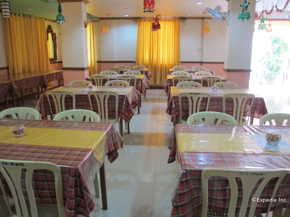 Sea Jewel Beach Resort 50/58