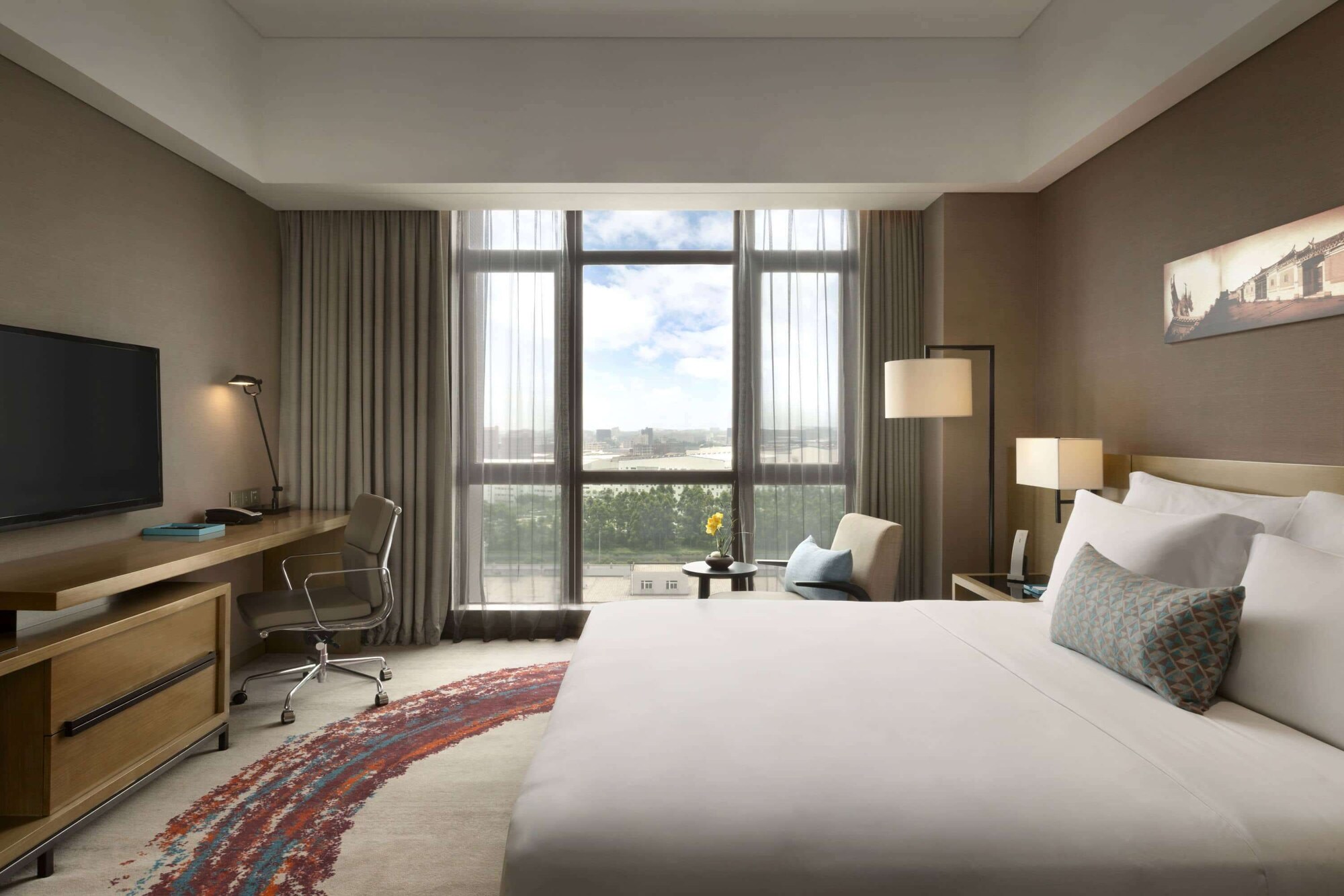 Deluxe, Suite, King Bed, Smoking