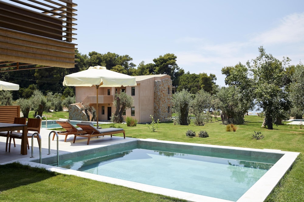 Elivi Skiathos 47/50