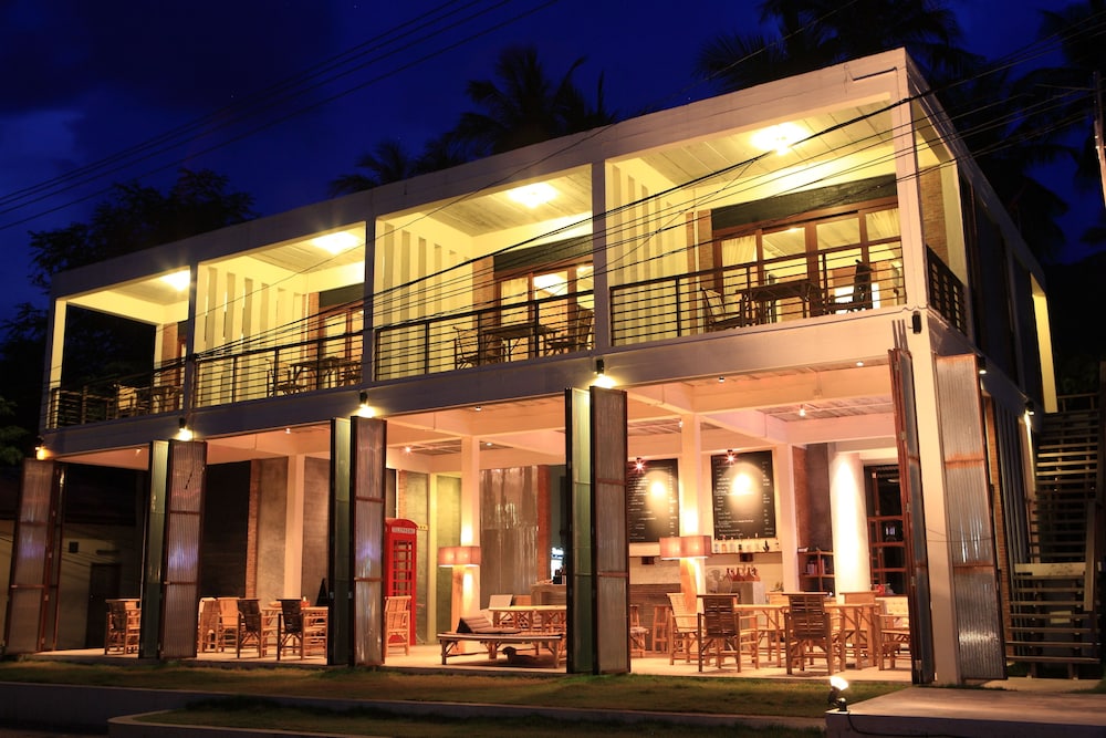 Samatha Bed & Breakfast 1/21