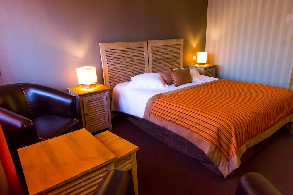 Qualys Hotel Almoria 25/75