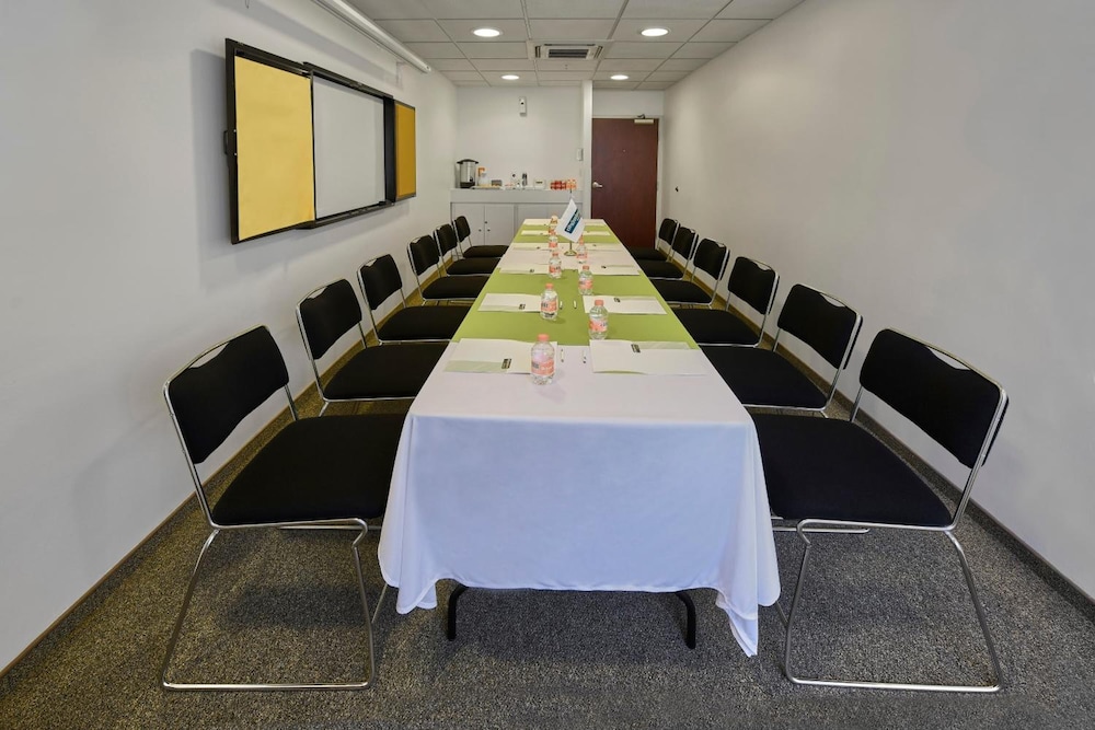 City Express Junior by Marriott Tuxtla Gutierrez Poliforum 44/54