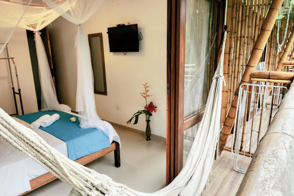 Bali Suites Itamambuca 34/48