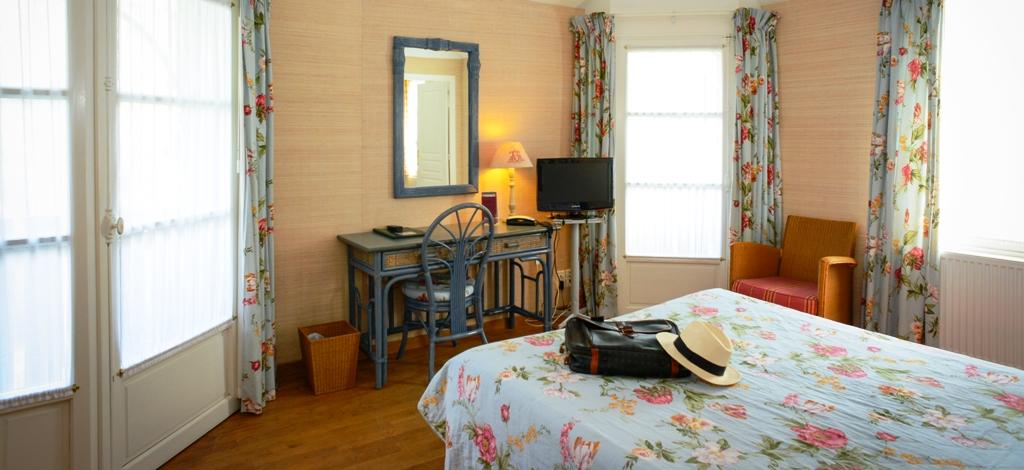 Hotel de France Et Des Fuchsias 6/19