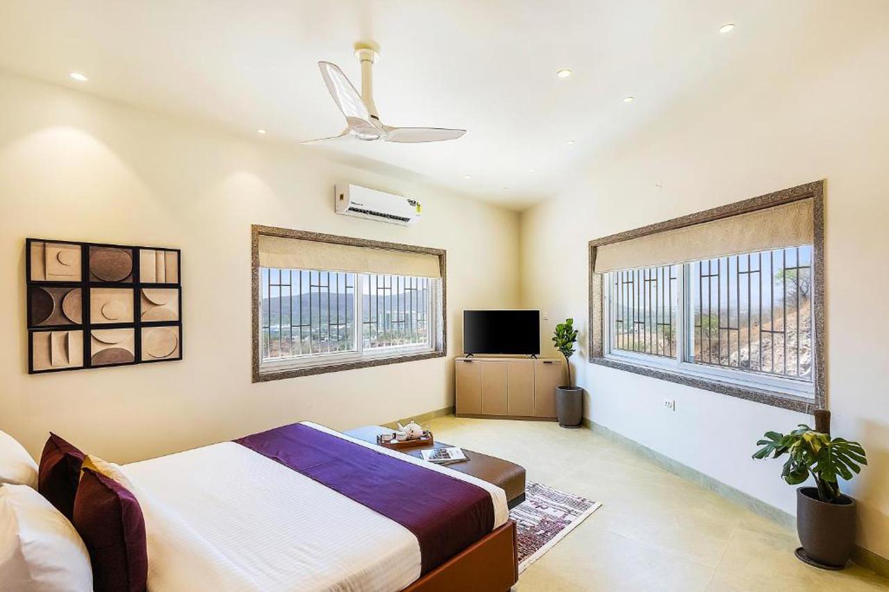 ELIVAAS Shourya Viola 3 BHK Villa with Pvt Pool & Garden 6/19