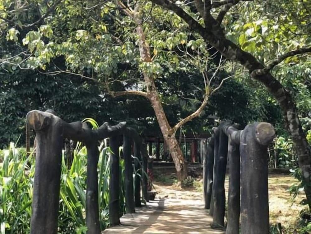 Sinharaja Rainforest View Villas 32/50