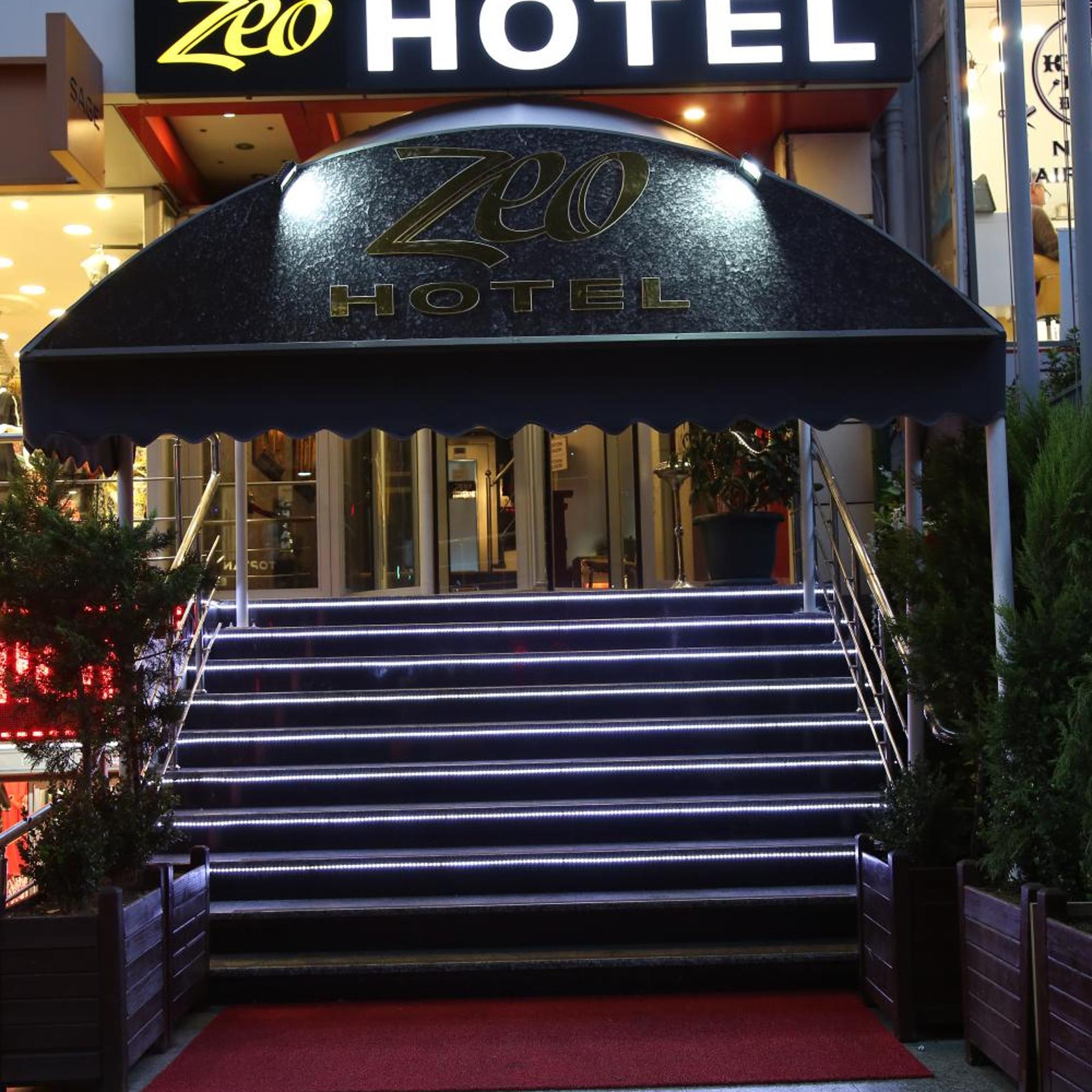 Zoe Boutique 7/55