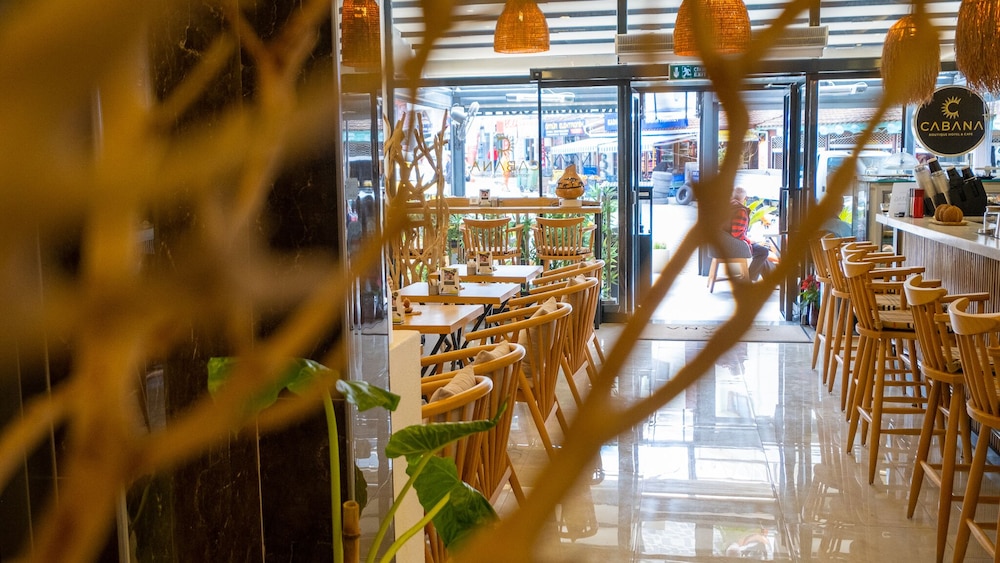 Cabana Boutique Hotel & Cafe 15/35