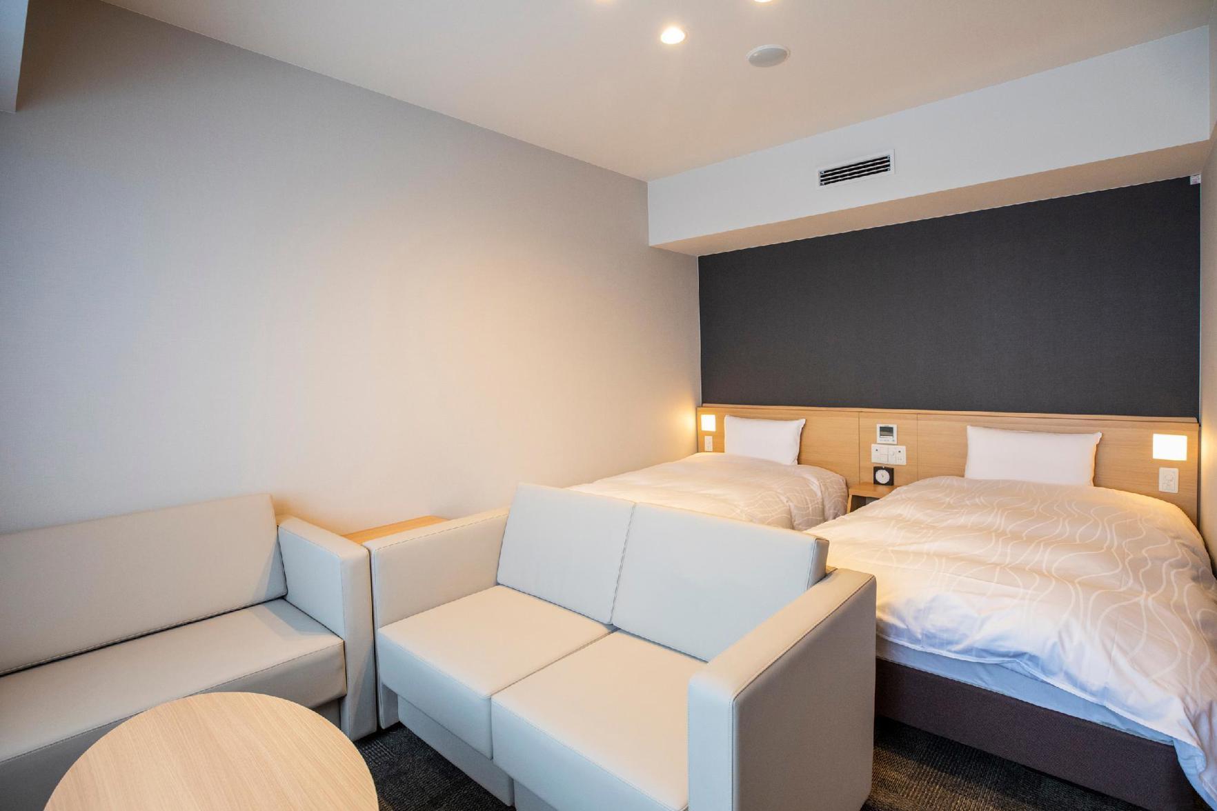 Room, Quadruple, Single Bed