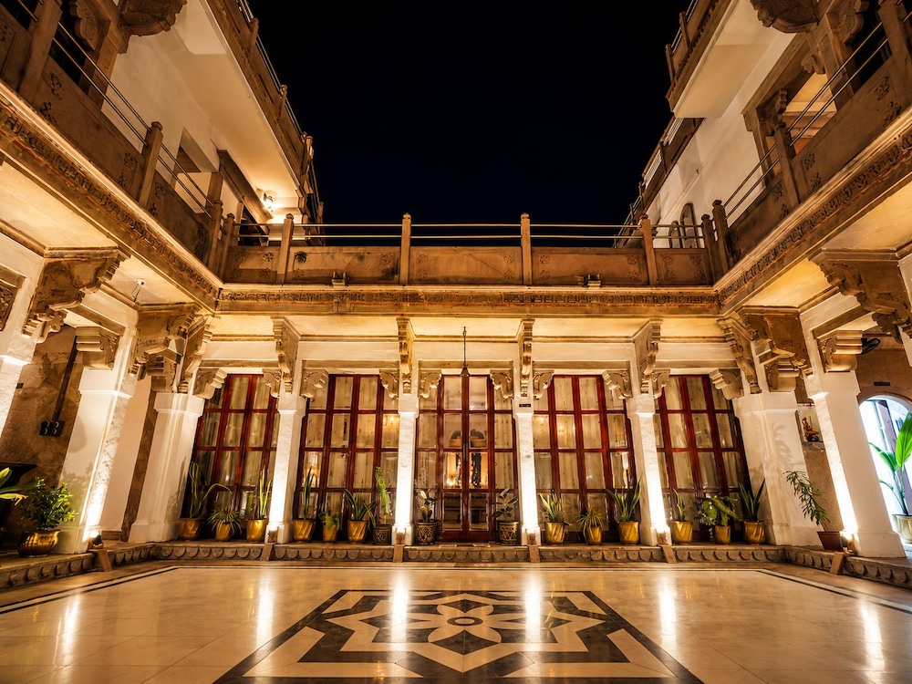 Guleria Kothi 6/50