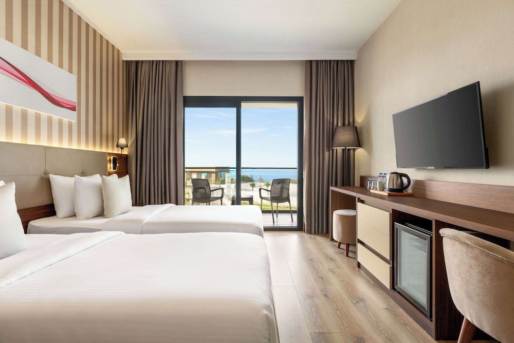 Ramada by Wyndham Cesme 23/67
