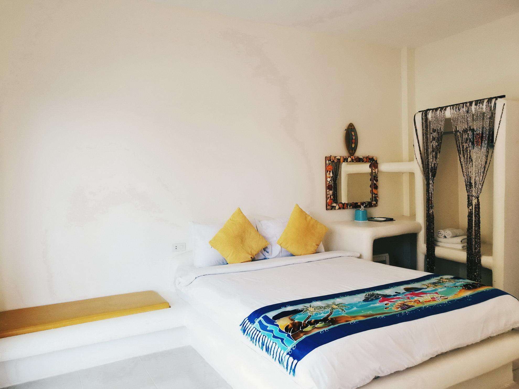 Double Bed