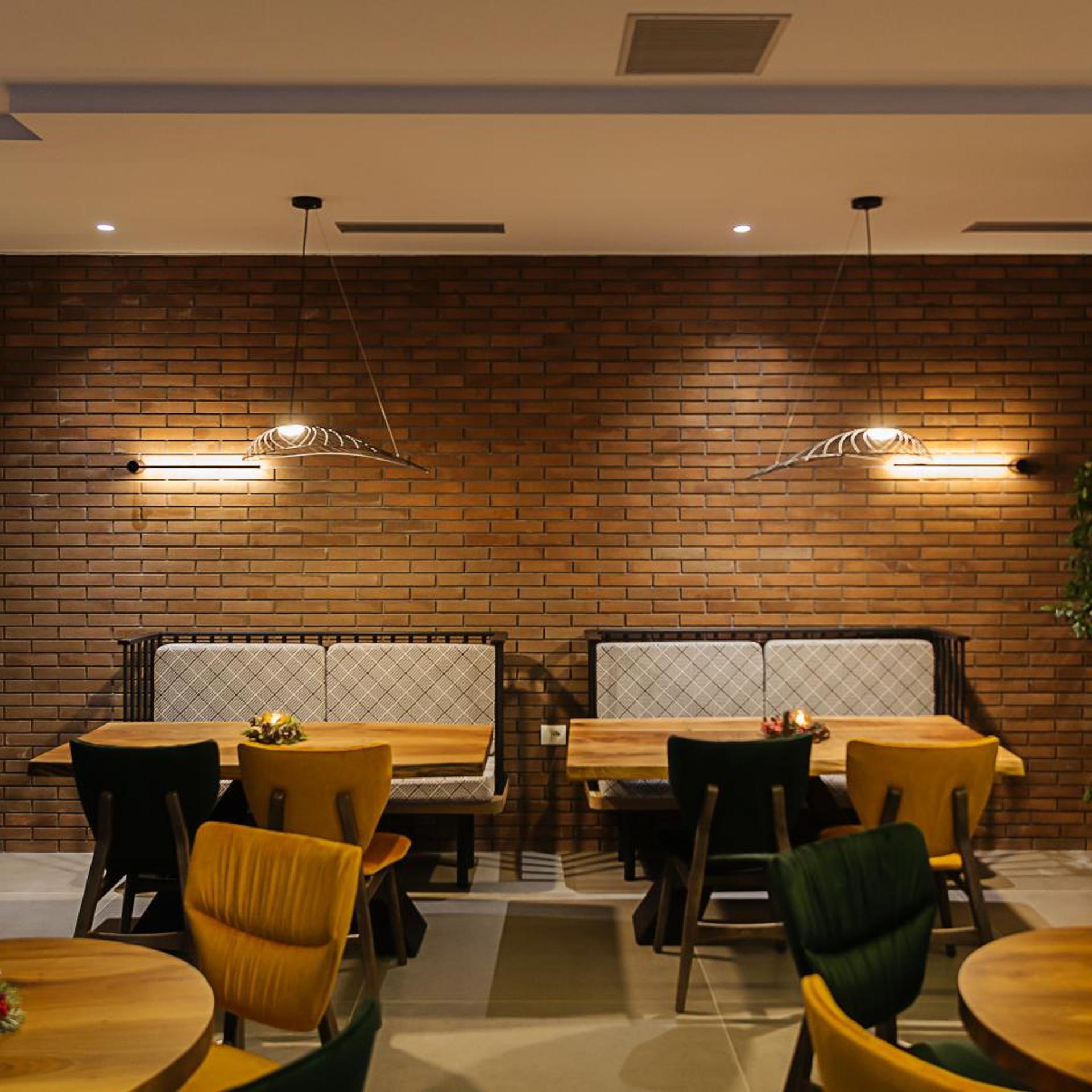 Park Plazza 56/65