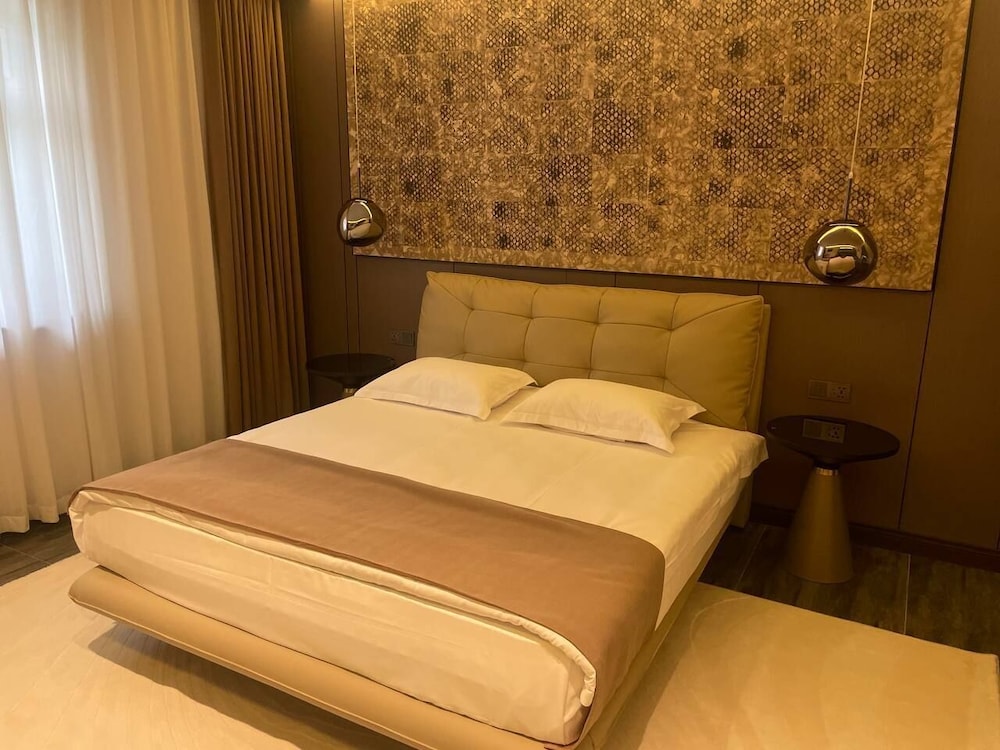 Hl 309 Hotel 12/55