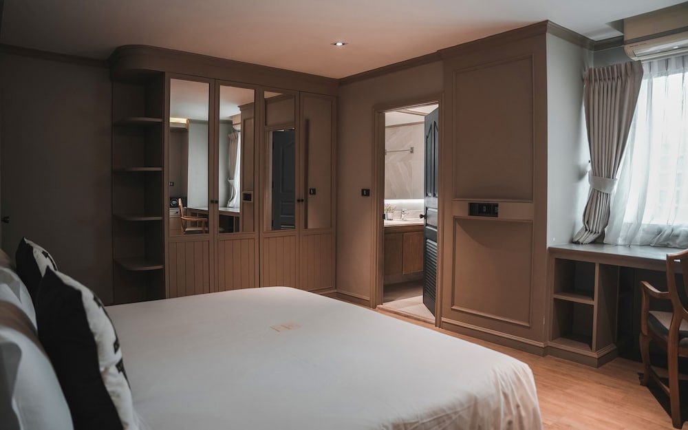 THEA Private Suites by TH District 16/64