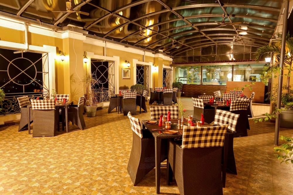 Sivaraj Inn 21/27