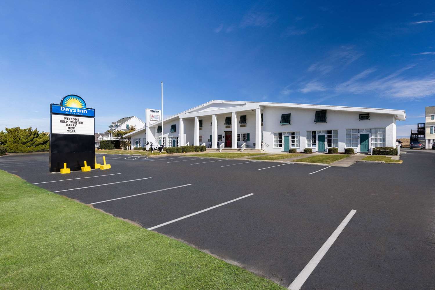Days Inn by Wyndham Kill Devil Hills Oceanfront - Wilbur 38/59