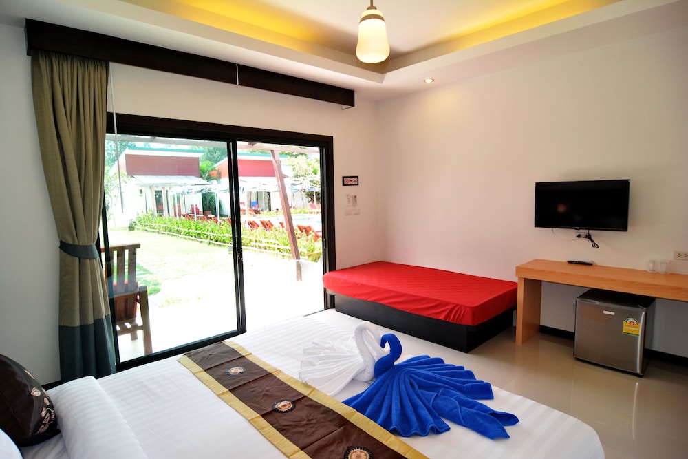 Golden Bay Cottage 27/75