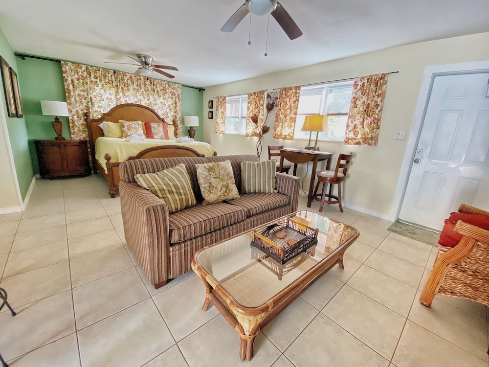 BeachTrail Lodging 33/73