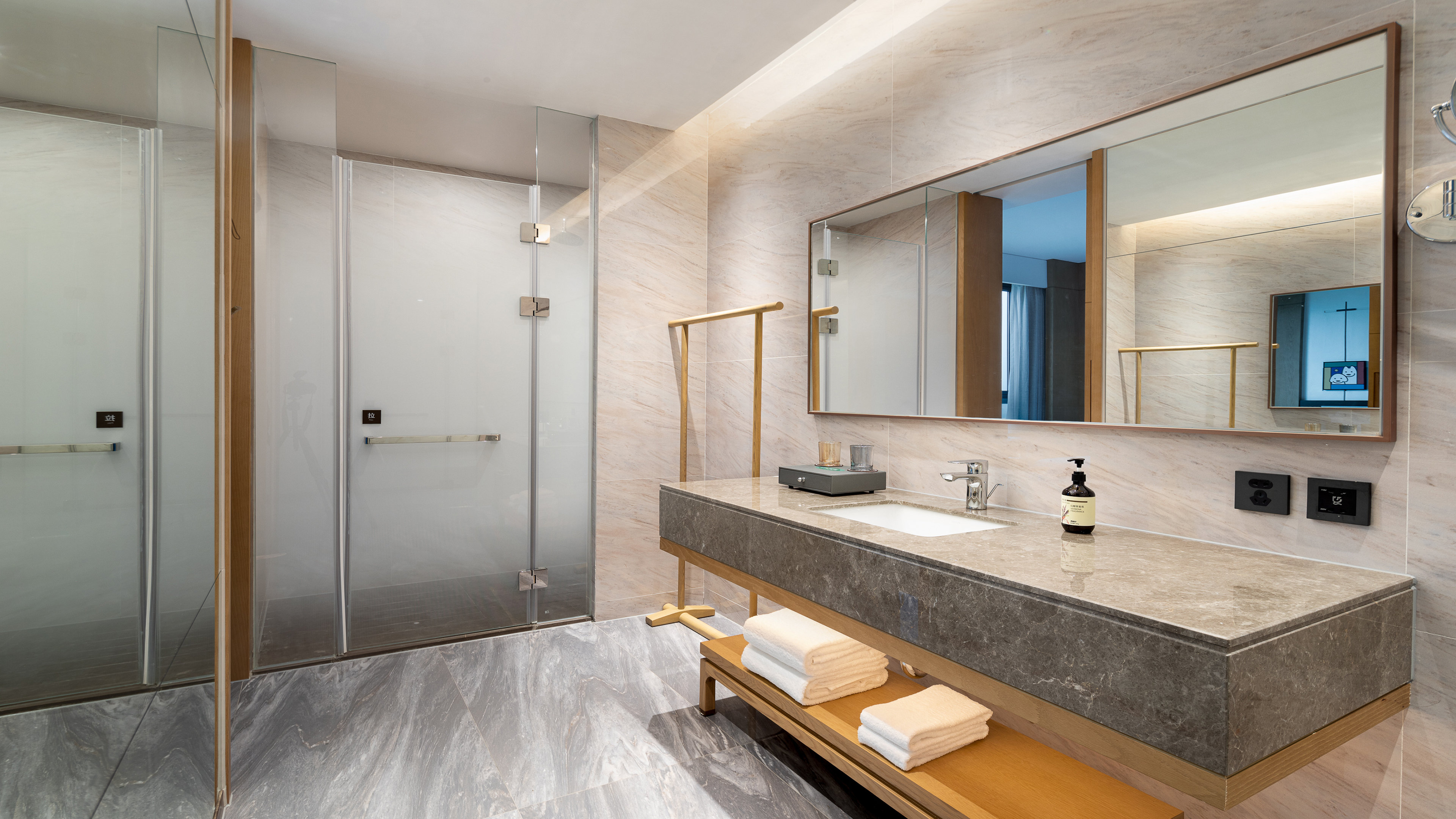 Holiday Inn Ningbo Xiangshan Damu Bay Hotel 38/41