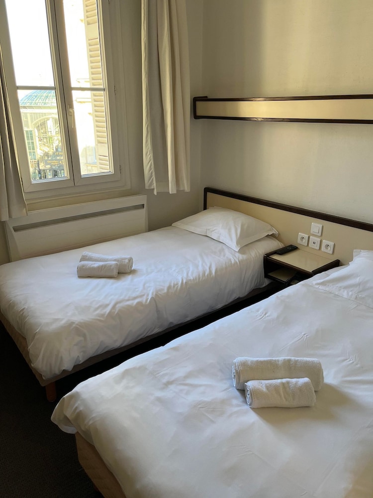 HOTEL DE FRANCE 36/73