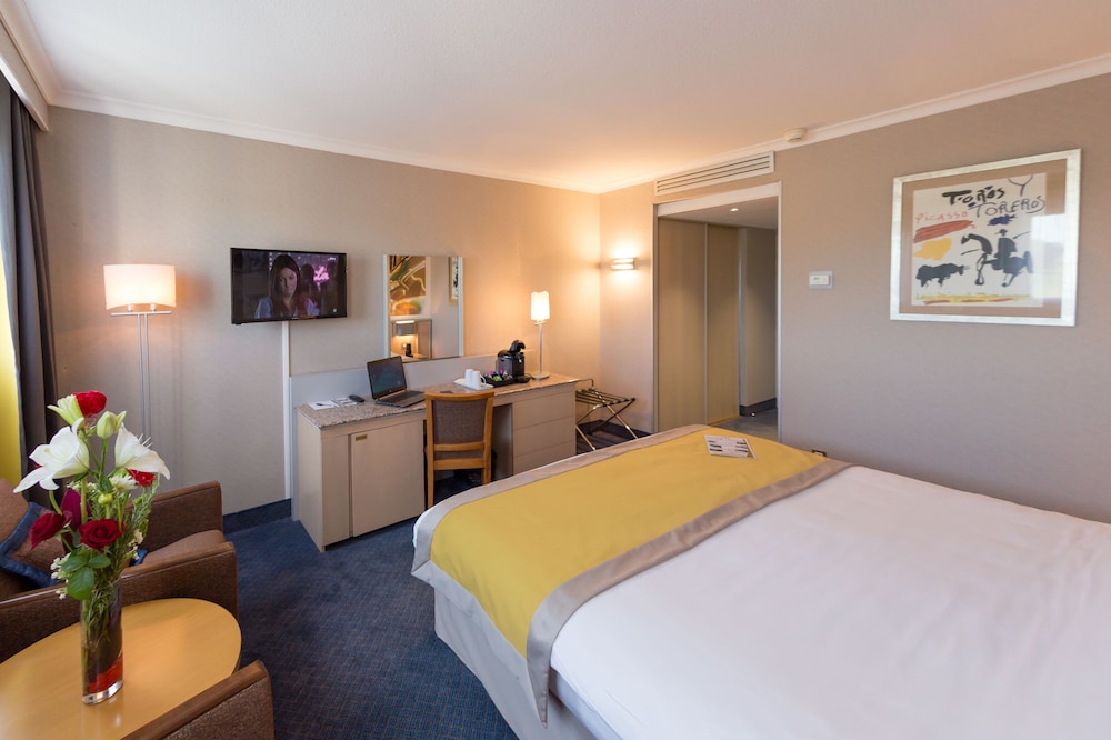 Hotel Le Paddock 23/63