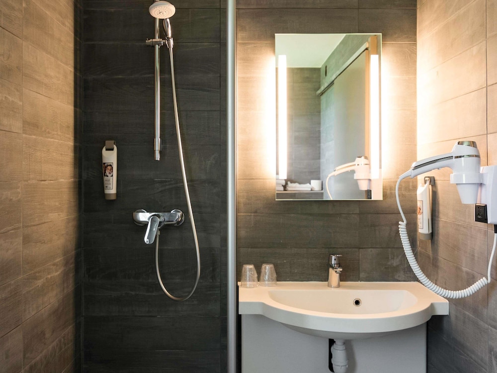 ibis Carcassonne Est la Cite 46/50