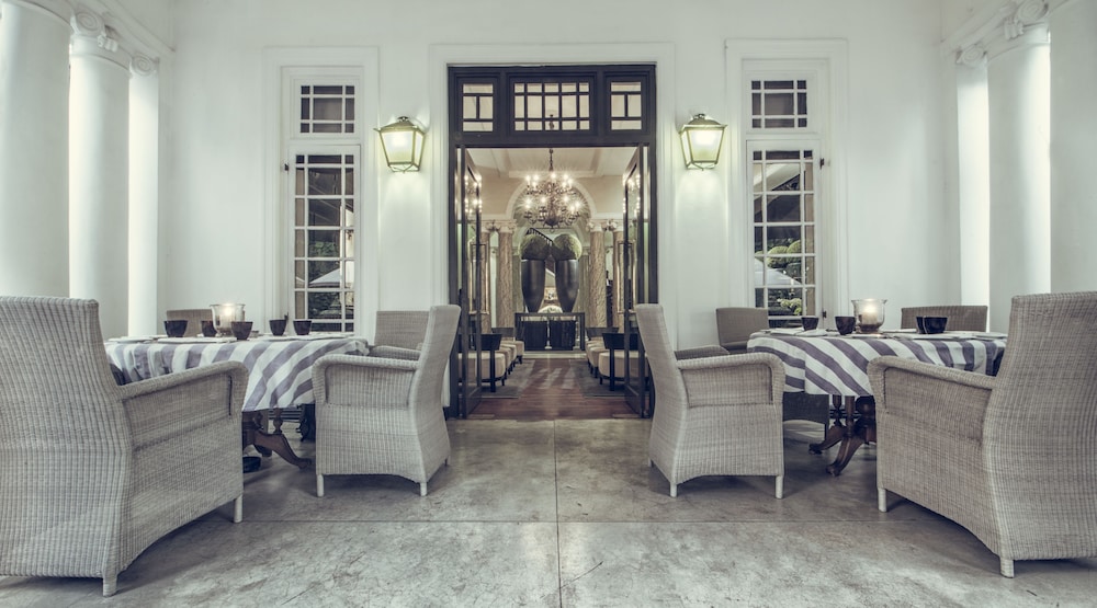 Paradise Road Tintagel Colombo 23/50