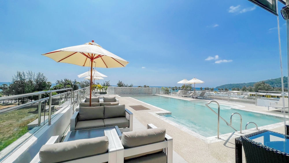 Grand Sunset Hotel 40/50
