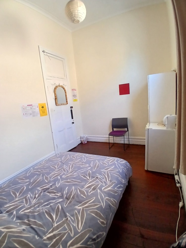 1849 Backpackers Hotel 6/50