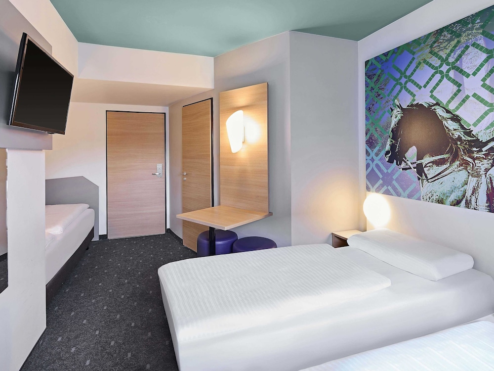 ROOM, TRIPLE