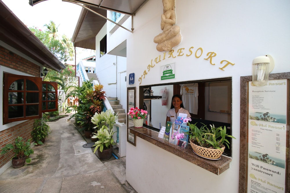 Ya Nui Resort 3/81