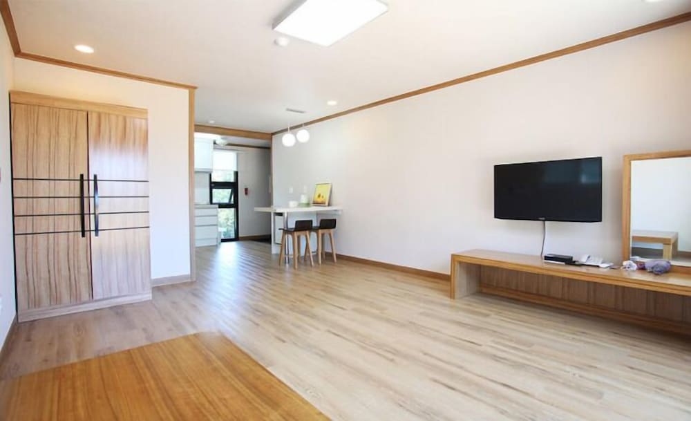 Dombe Resort 53/77