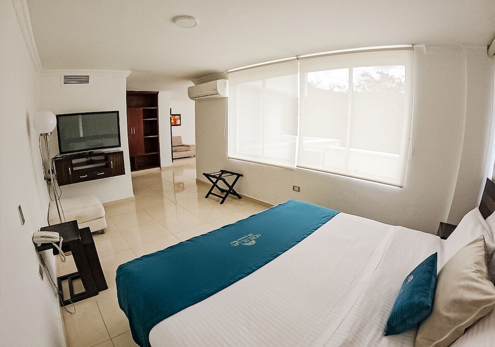 Hotel Del Llano 14/64