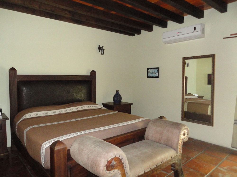 Hacienda Del Gobernador 10/34