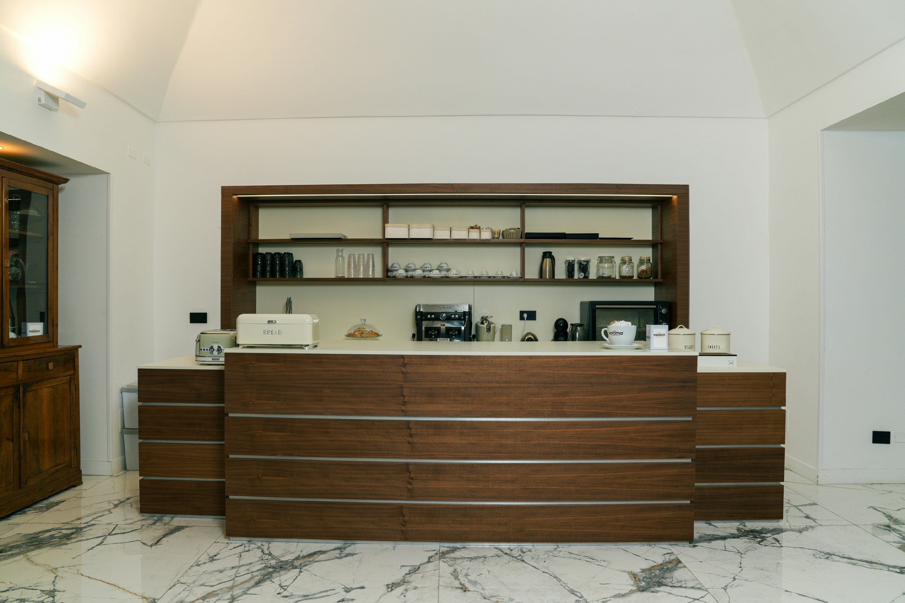 Lobby at Hotel Il Tesoro Pompeiano, POMPEI