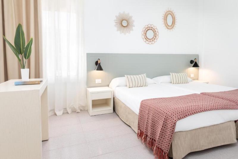 1 Bedroom Apartment Silver