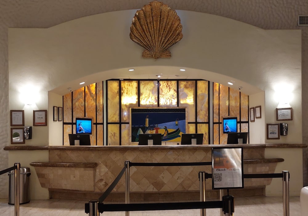 Penasco Del Sol Hotel Ex Conference Center 11/70