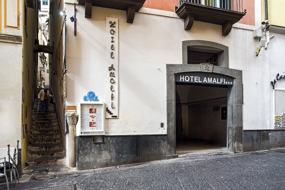 Hotel Amalfi 69/79