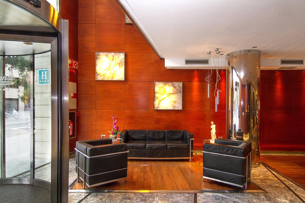 Lobby at Hotel Sansi Barcelona, BARCELONA