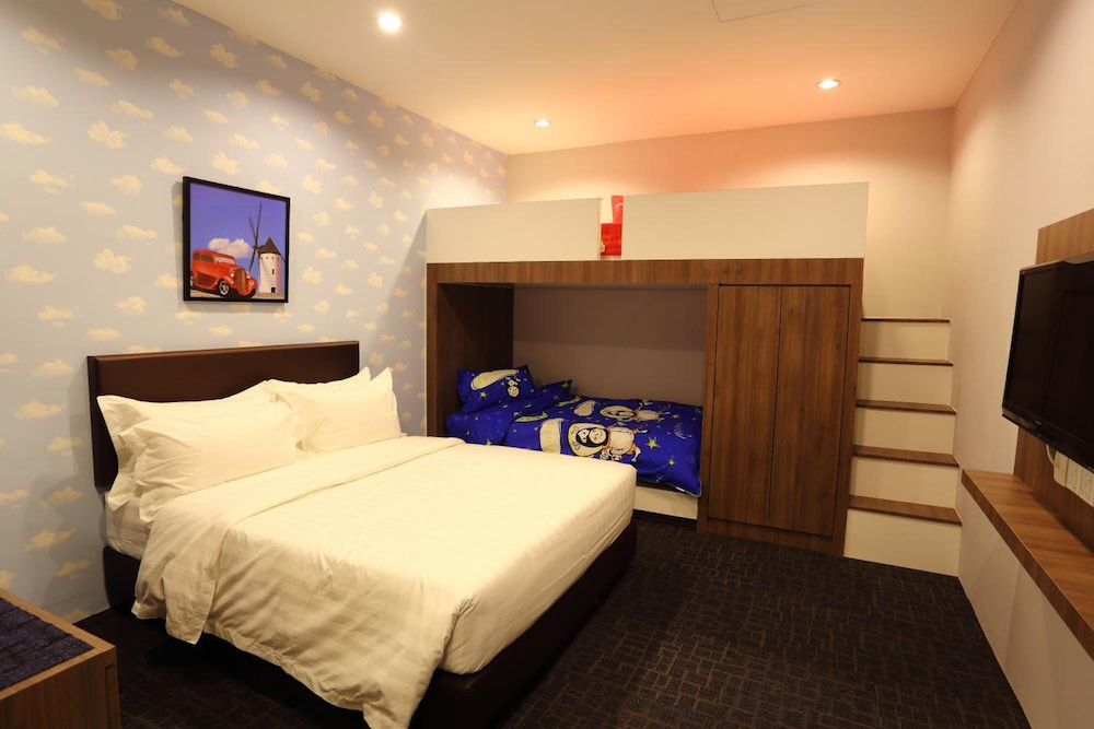 S Boutique Hotel 6/48
