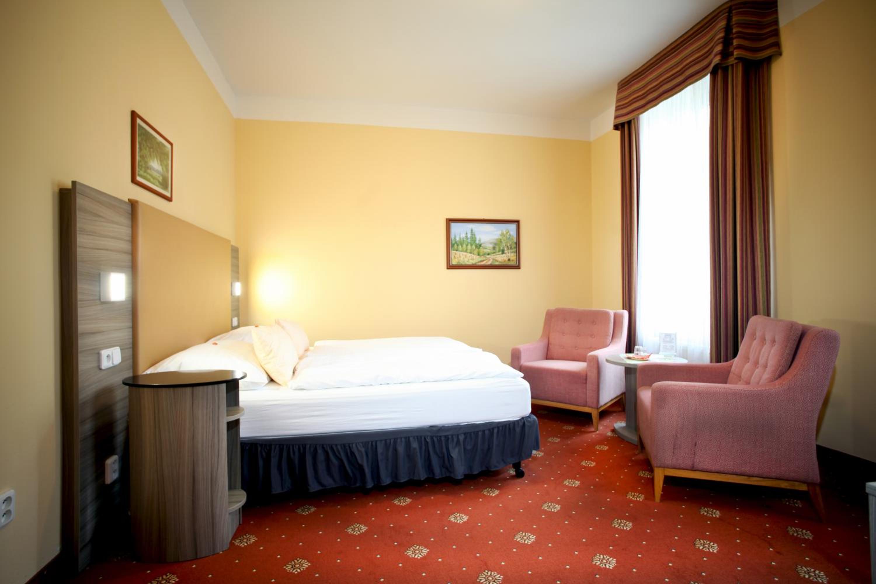 Paris Hotel 13/46