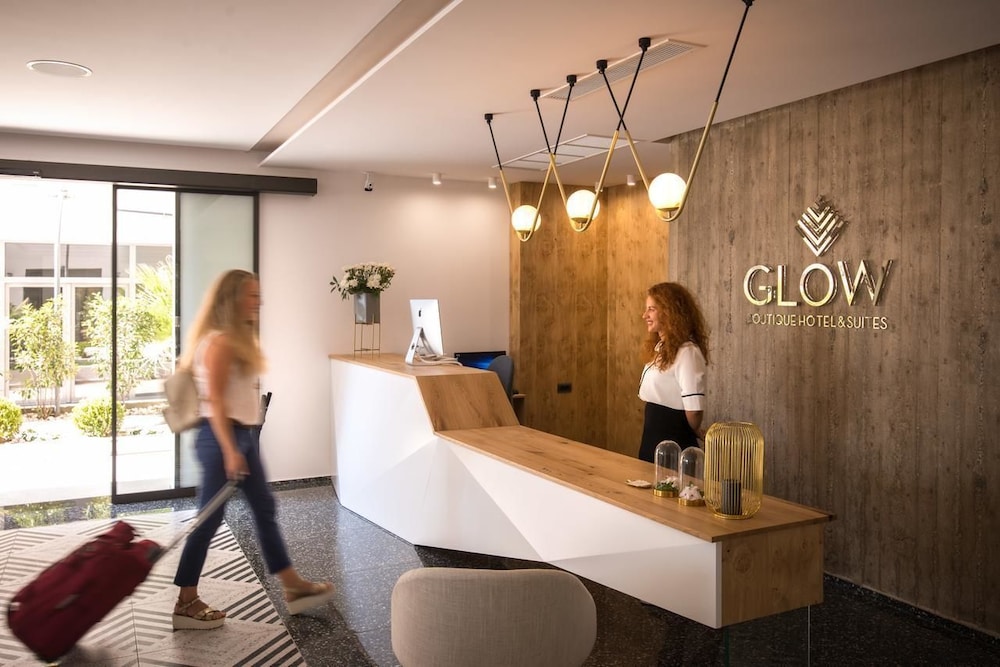 Glow Boutique Hotel & Suites 7/50