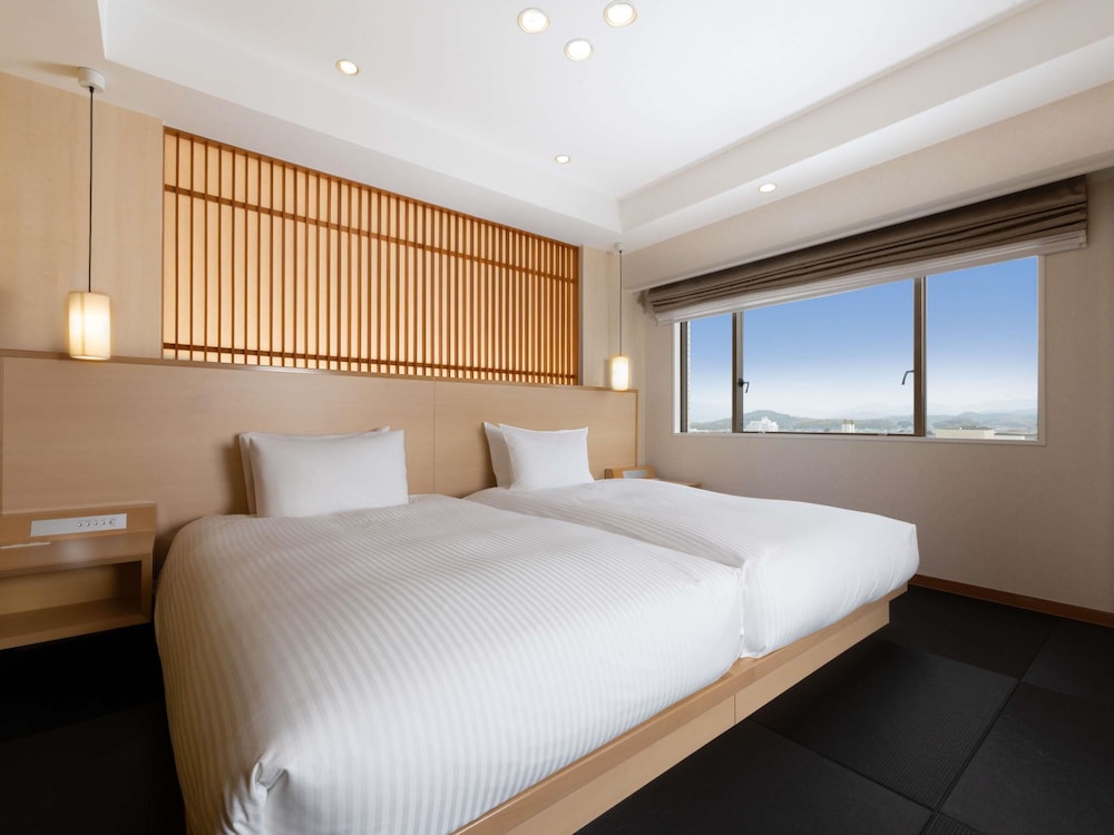 Japanese, Classic, 5 Futon Beds, City Side