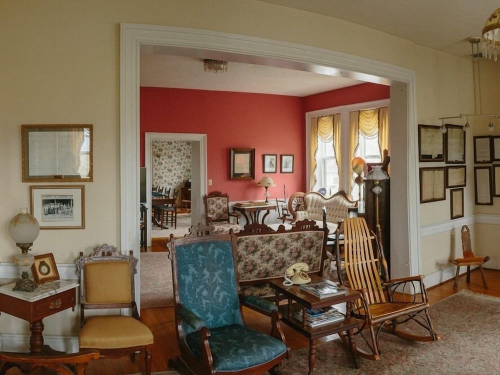 Cave Hill Farm Bed and Breakfast 39/50