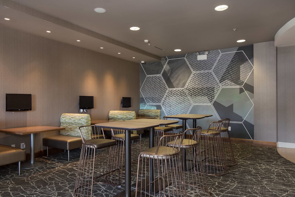 SpringHill Suites by Marriott Charlotte Ballantyne 51/52